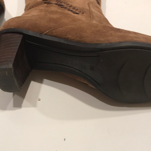 COLDWATER CREEK tan leather tall suede zip up boot - Picture 3 of 8